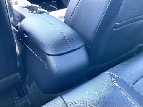Used 2017 Ford Mustang GT Premium w/ Equipment Group 401A RWD image 31