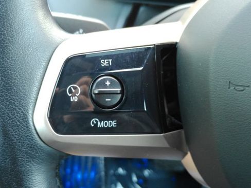 Used 2023 BMW iX xDrive50 AWD/4WD image 42