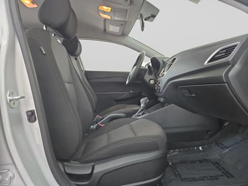 Used 2019 Hyundai Accent SE FWD image 33
