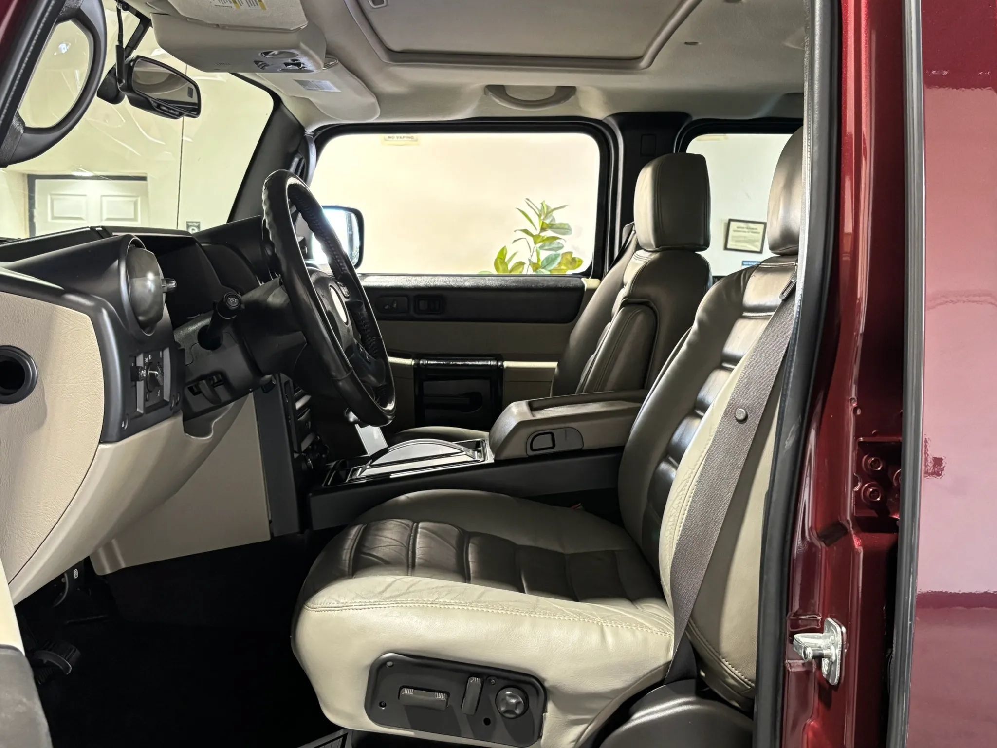 Used 2006 HUMMER H2 AWD/4WD image 10