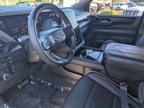 Used 2025 GMC Yukon AT4 Ultimate w/ LPO, Floor Liner Package image 28