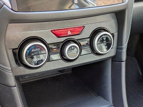 Used 2022 Subaru Impreza 2.0i Limited image 16