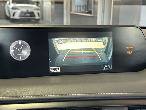 Used 2022 Lexus UX 200 w/ Accessory Package (Z2) FWD image 20