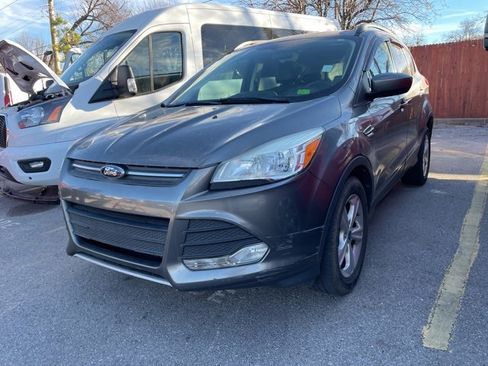 Used 2014 Ford Escape SE w/ Equipment Group 201A image 1
