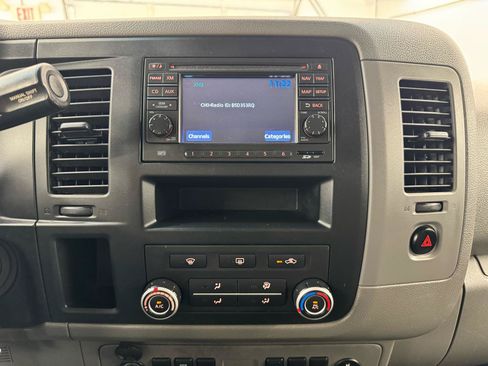 Used 2014 Nissan NV 3500 SV w/ Technology Package RWD image 24