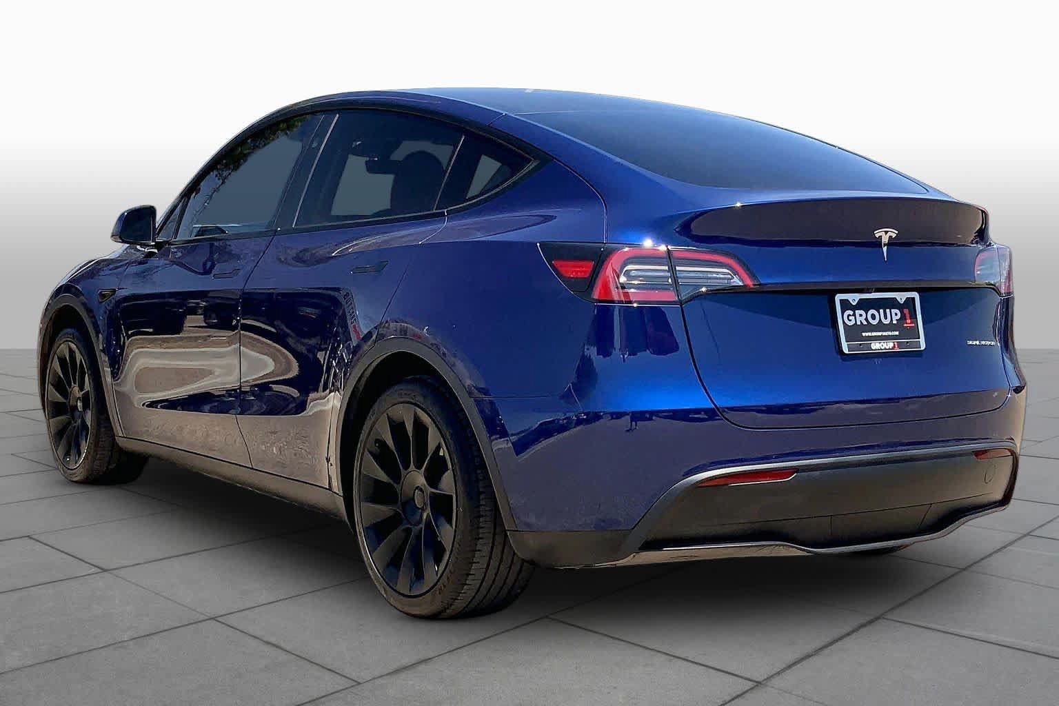 Used 2023 Tesla Model Y Long Range AWD/4WD image 21