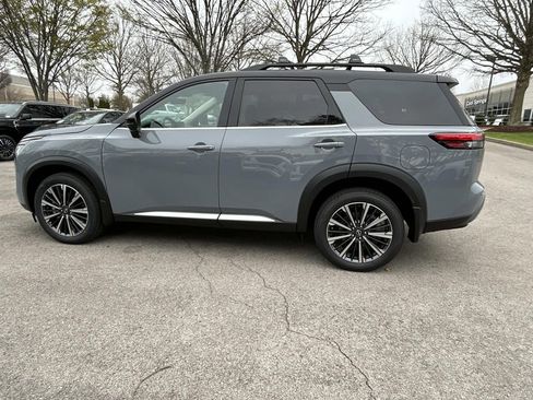 New 2026 Nissan Pathfinder Platinum AWD/4WD image 4