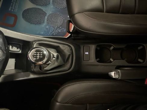 Used 2017 Chevrolet Sonic Premier FWD image 30
