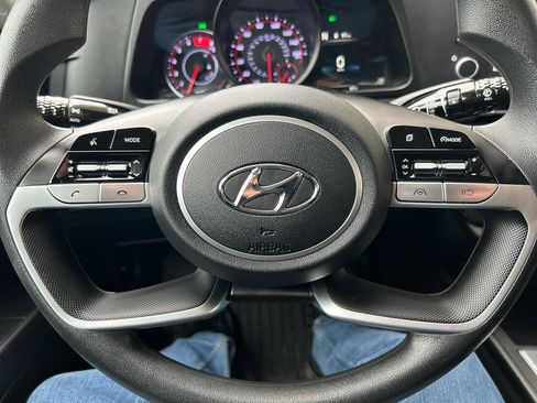 Used 2023 Hyundai Elantra SEL image 21