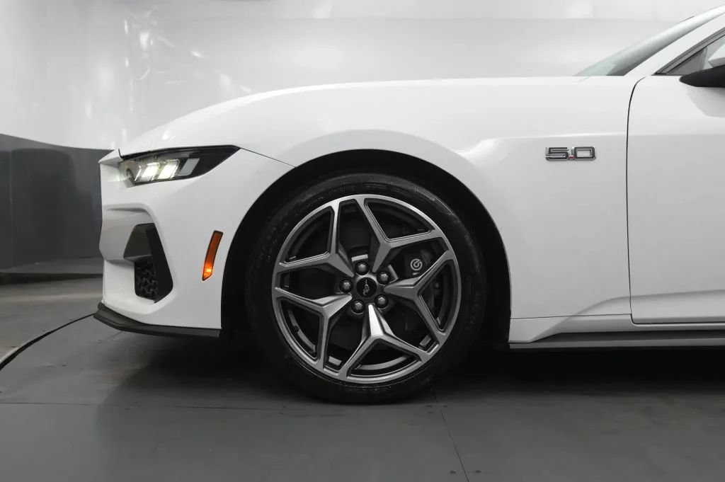 Used 2024 Ford Mustang GT Premium w/ GT Performance Package RWD image 10
