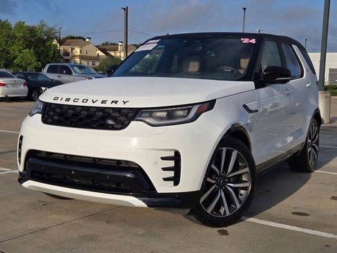 Used 2024 Land Rover Discovery Dynamic SE image 1