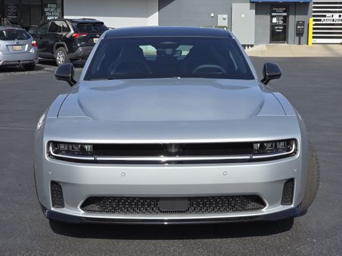 Used 2024 Dodge Charger Daytona Scat Pack w/ Plus Group AWD/4WD image 2
