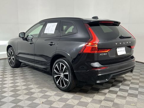 Certified 2025 Volvo XC60 B5 Plus image 8