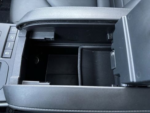 Certified 2022 Toyota Highlander XLE image 25