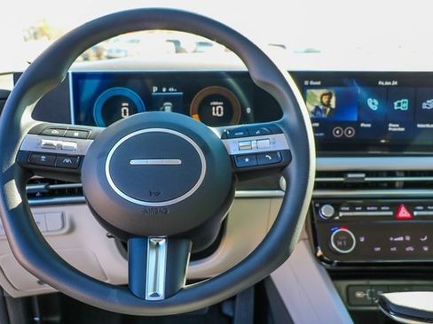 New 2025 Hyundai Tucson SEL image 10