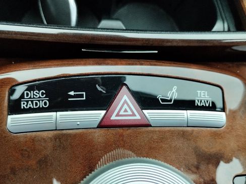 Used 2010 Mercedes-Benz S 550 4MATIC image 26