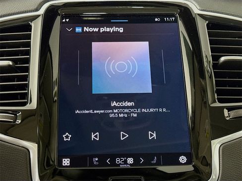 Certified 2025 Volvo XC90 B6 Plus image 15