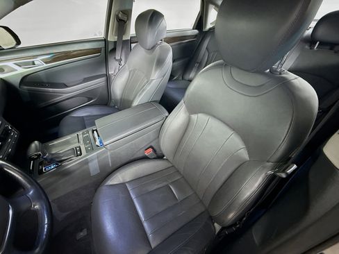 Used 2019 Genesis G80 3.8 image 26