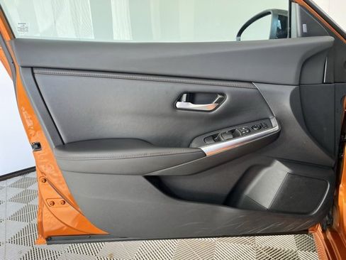 Used 2021 Nissan Sentra SR w/ Lighting Package image 10