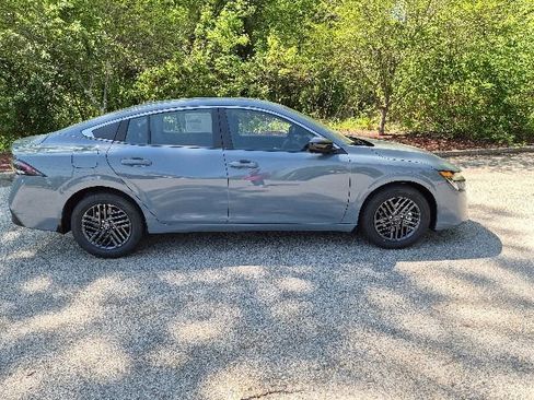 New 2026 Nissan Sentra SV FWD image 2
