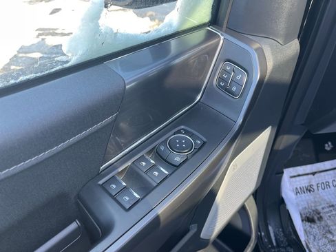 Used 2025 Ford F150 Lariat w/ Equipment Group 502A High image 16