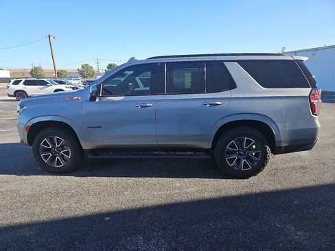 Used 2023 Chevrolet Tahoe Z71 w/ Luxury Package image 3