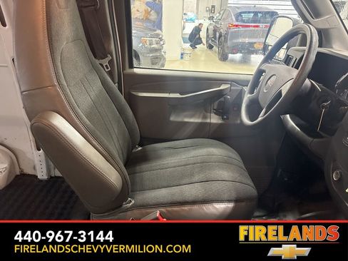 Certified 2021 GMC Savana 2500 w/ Driver Convenience Package image 28