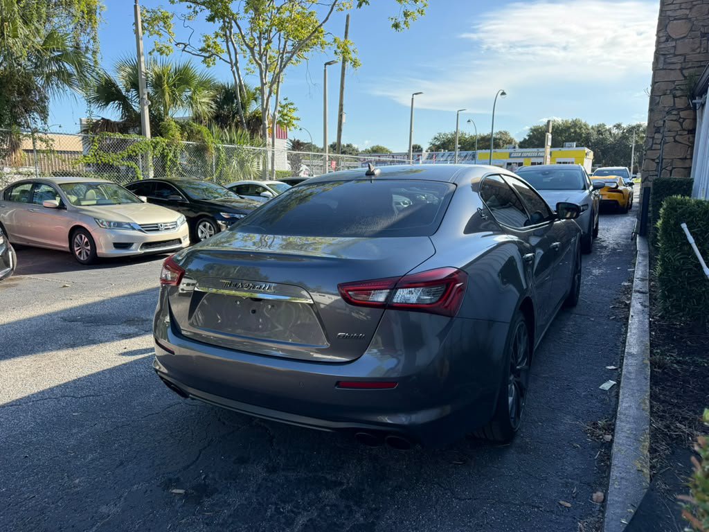 Used 2020 Maserati Ghibli RWD image 12
