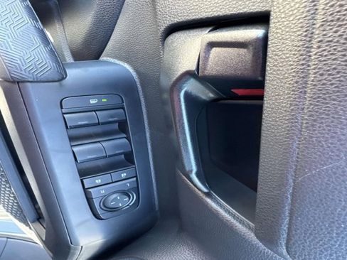 Certified 2025 Toyota Tacoma SR5 image 9