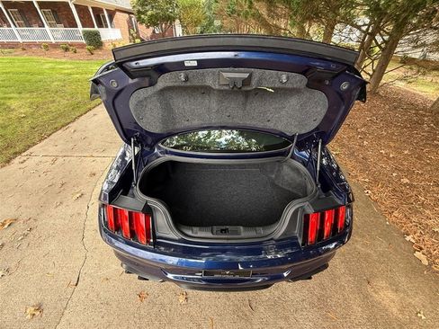 Used 2018 Ford Mustang Shelby GT350 image 55