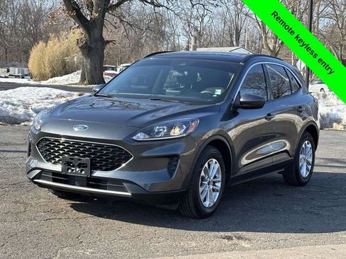 Used 2020 Ford Escape SE image 31