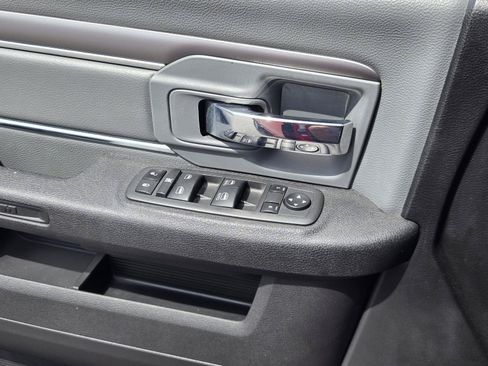 Used 2022 RAM 1500 Classic SLT RWD image 19