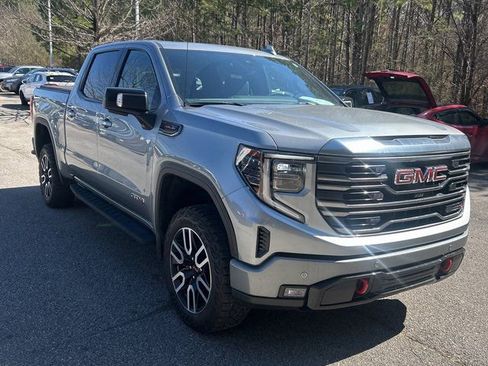 Used 2024 GMC Sierra 1500 AT4 w/ Technology Package image 7