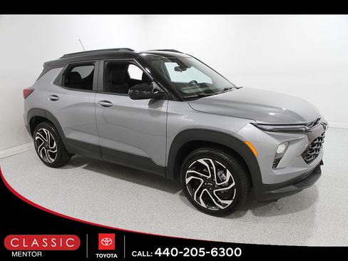 Used 2025 Chevrolet TrailBlazer RS w/ Driver Confidence Package AWD/4WD image 1