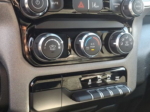 Used 2025 RAM 1500 Tradesman AWD/4WD image 16