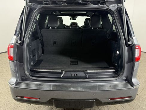 Used 2021 Lincoln Navigator L Reserve w/ Luxury Package AWD/4WD image 7