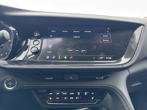 Used 2023 Buick Envision Preferred image 10