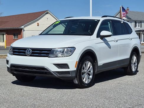 Used 2019 Volkswagen Tiguan SE image 1