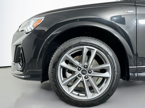 Used 2023 Audi Q3 2.0T Premium w/ Black Optic Sport Package AWD/4WD image 12