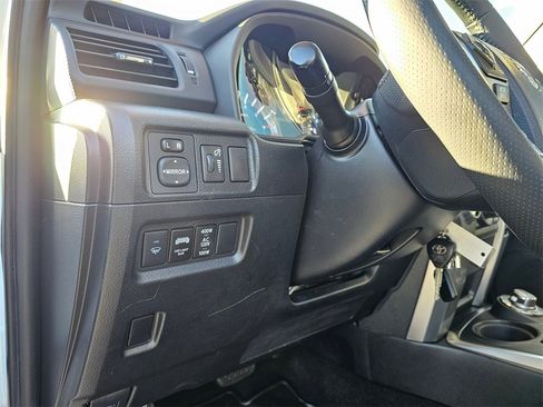 Used 2018 Toyota 4Runner SR5 Premium image 21