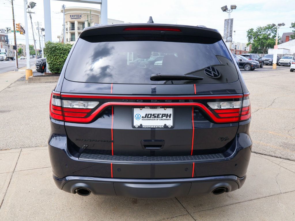 Used 2024 Dodge Durango R/T w/ Tow 'N Go Package AWD/4WD image 4