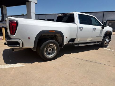 Used 2022 GMC Sierra 3500 Denali w/ Denali Ultimate Package AWD/4WD image 3