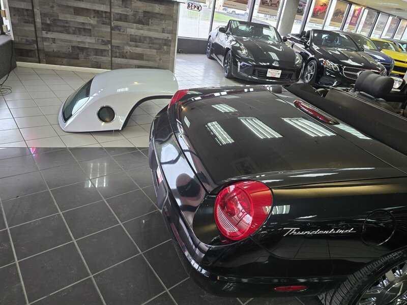 Used 2002 Ford Thunderbird Neiman Marcus RWD image 42