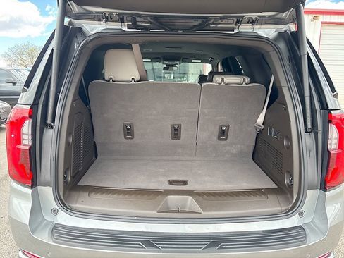 Used 2025 GMC Yukon Elevation AWD/4WD image 27