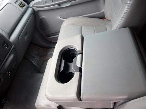 Used 2003 Ford F250 XL image 24