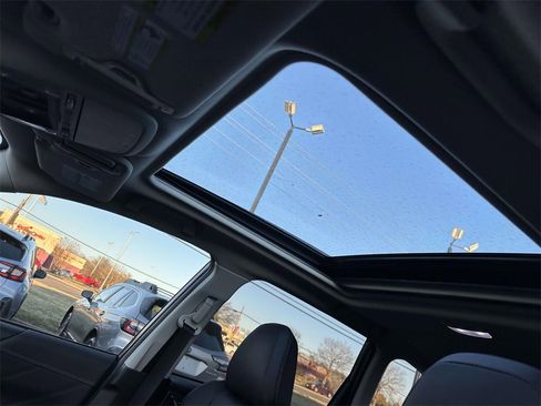 Used 2024 Subaru Forester Limited image 19