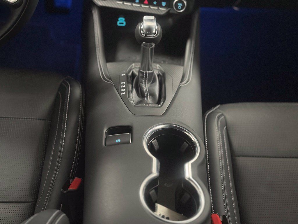 Used 2025 Ford Mustang GT Premium RWD image 17