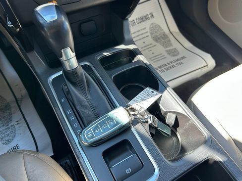 Used 2017 Ford Escape Titanium AWD/4WD image 26