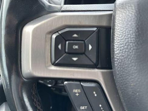 Used 2018 Ford F150 Platinum w/ Equipment Group 701A Luxury AWD/4WD image 17
