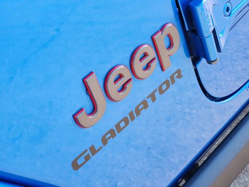 Used 2020 Jeep Gladiator Rubicon AWD/4WD image 12